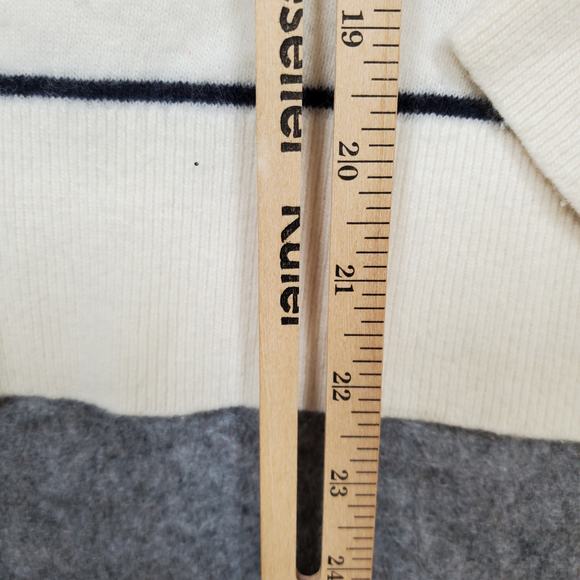 Banana Republic Sweater Womens Extra Small Merino Wool Novelty Kiss Valentine - Picture 8 of 9